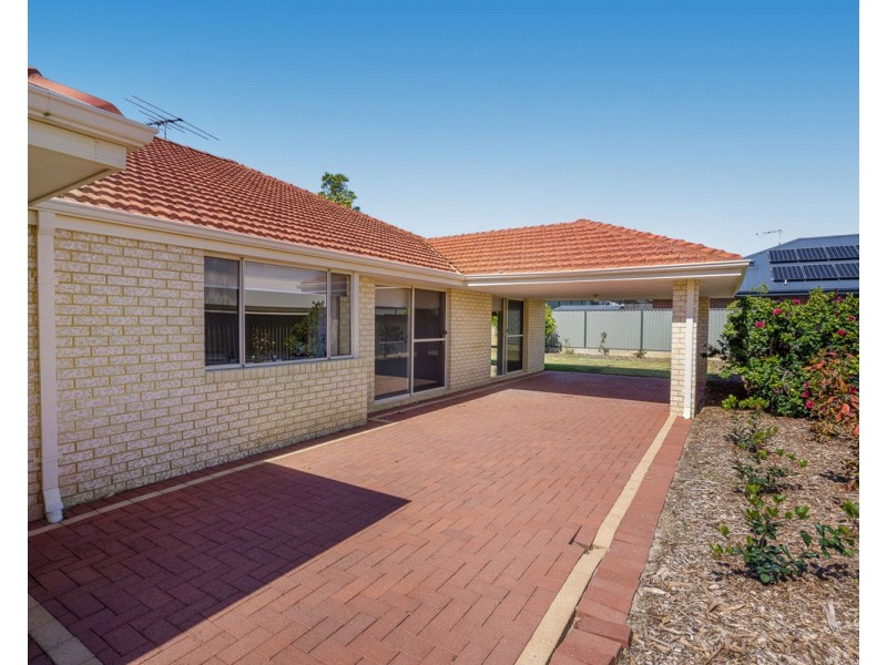 24 Benalla Crescent, Byford WA 6122