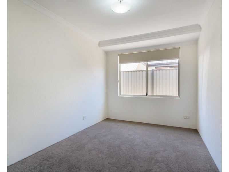 24 Benalla Crescent, Byford WA 6122