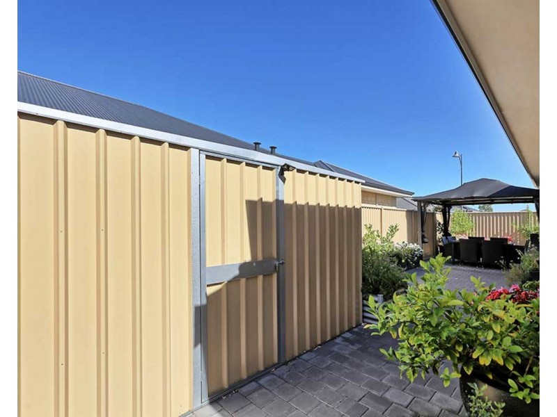 13 Lee-Steere Crescent, Piara Waters WA 6112