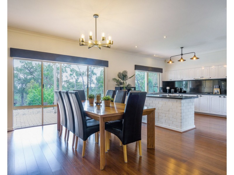 23 Frances Gregory Drive, Bedfordale WA 6112