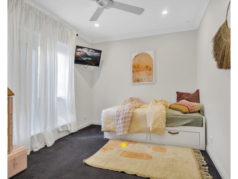 80 Equestrian Avenue, Bedfordale WA 6112