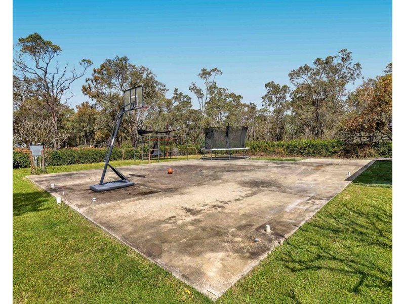 80 Equestrian Avenue, Bedfordale WA 6112