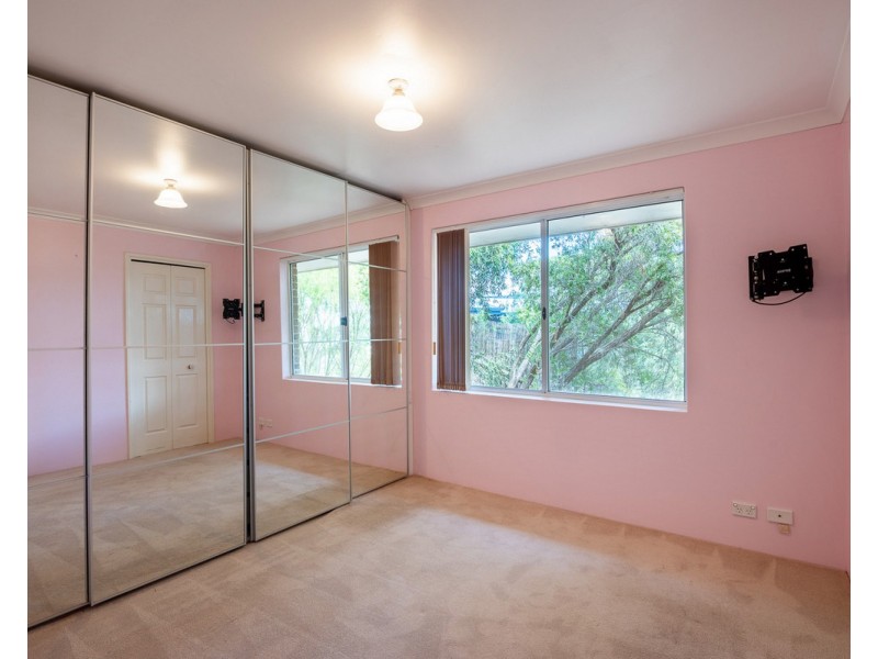 22 Rise Court, Mount Richon WA 6112