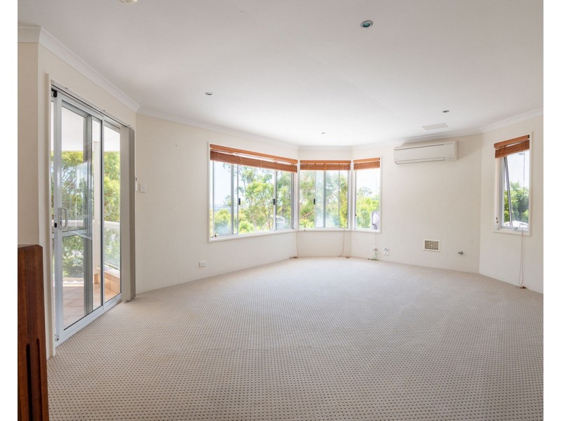 22 Rise Court, Mount Richon WA 6112