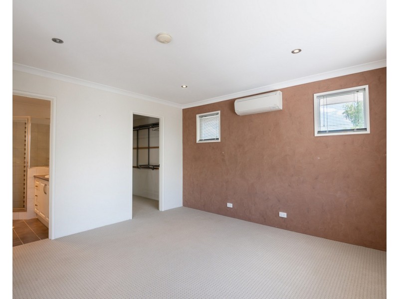 22 Rise Court, Mount Richon WA 6112