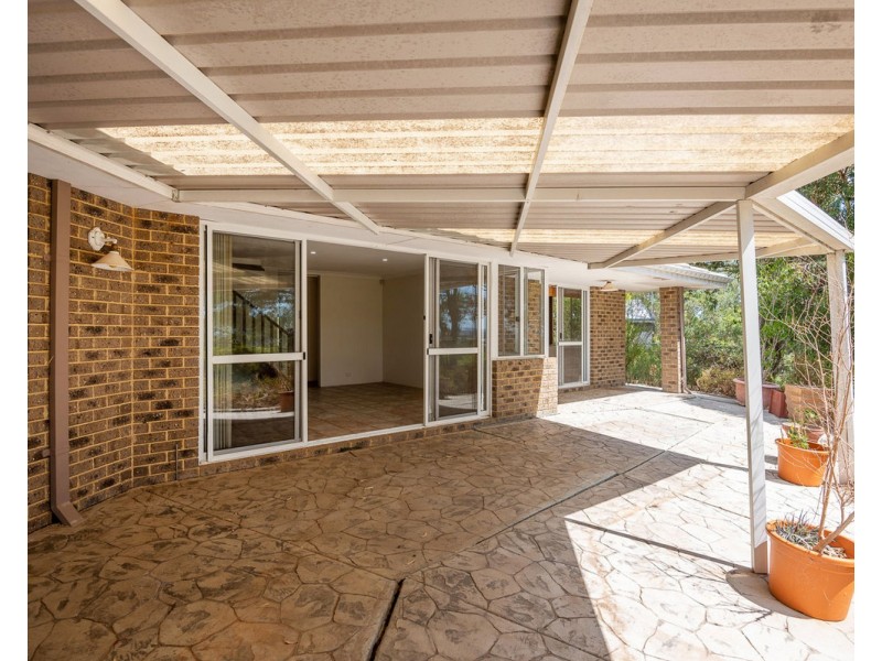 22 Rise Court, Mount Richon WA 6112