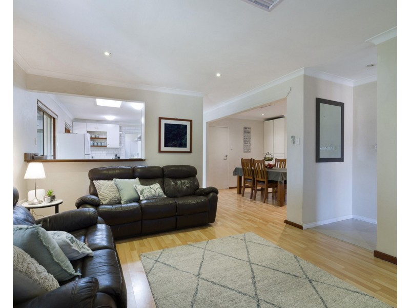 59 Valley View Road, Roleystone WA 6111