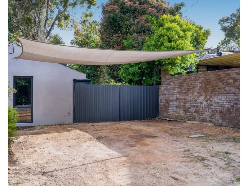 59 Valley View Road, Roleystone WA 6111