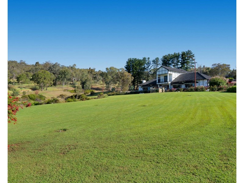 149 Carradine Road, Bedfordale WA 6112