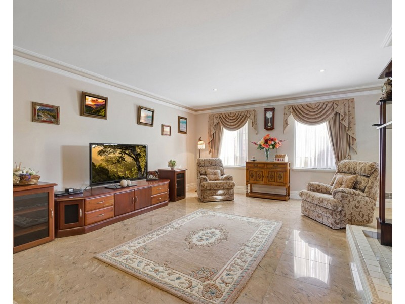 149 Carradine Road, Bedfordale WA 6112