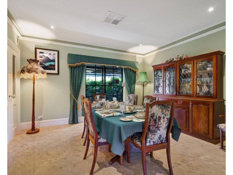 149 Carradine Road, Bedfordale WA 6112