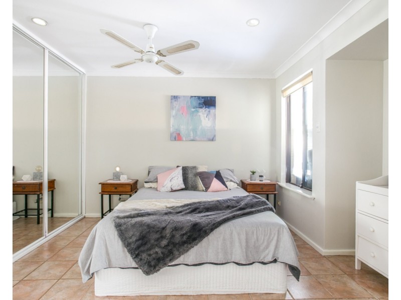 17 Henrietta Avenue, Mount Nasura WA 6112