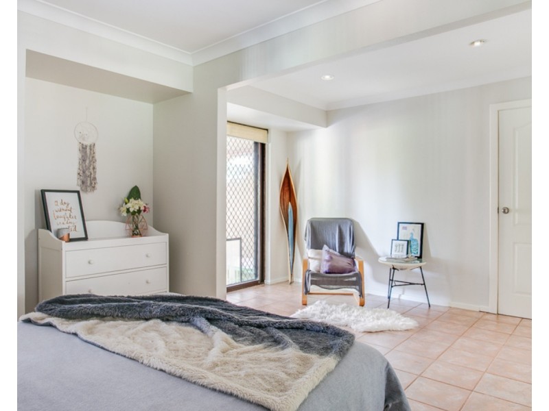 17 Henrietta Avenue, Mount Nasura WA 6112