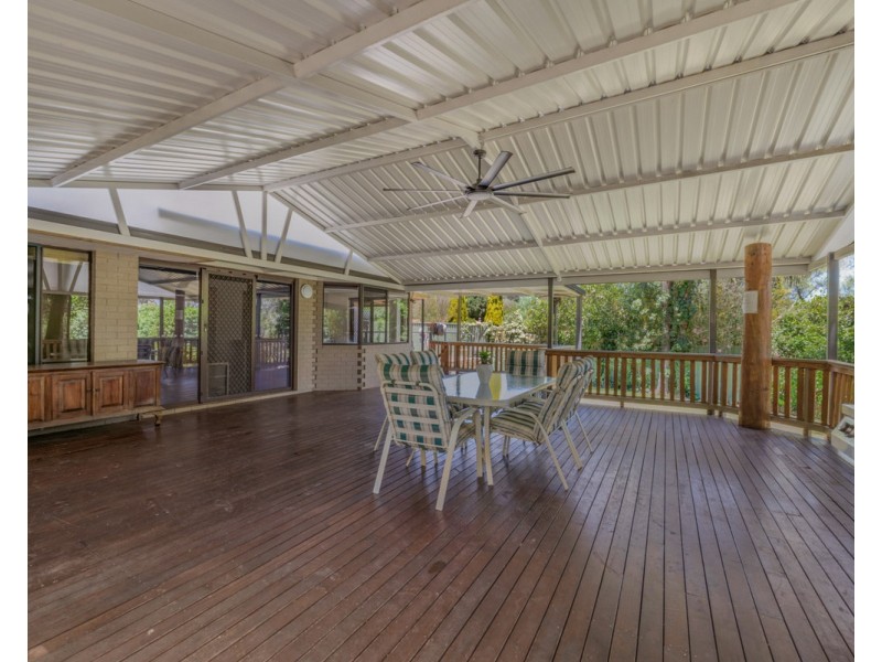 17 Henrietta Avenue, Mount Nasura WA 6112