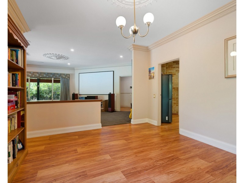 53 Versteeg Grove, Martin WA 6110