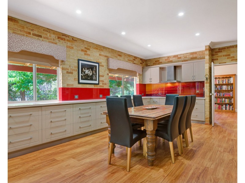 53 Versteeg Grove, Martin WA 6110