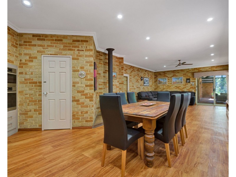 53 Versteeg Grove, Martin WA 6110