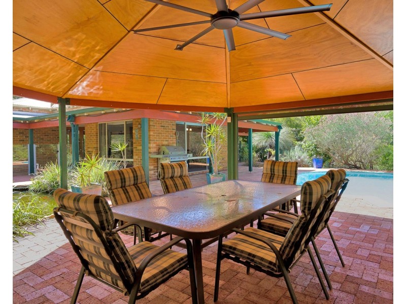 53 Versteeg Grove, Martin WA 6110