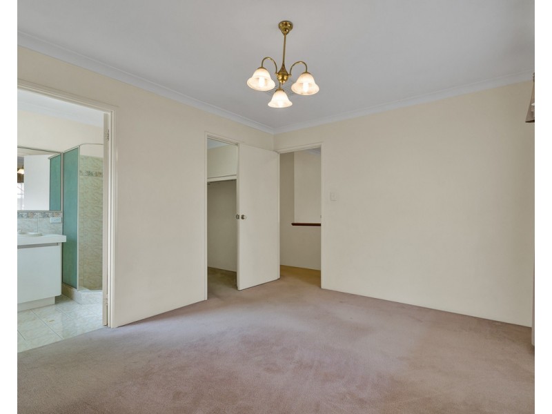 14 Rosebud Close, Huntingdale WA 6110