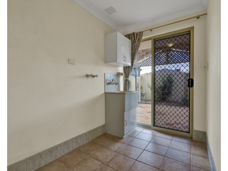 14 Rosebud Close, Huntingdale WA 6110