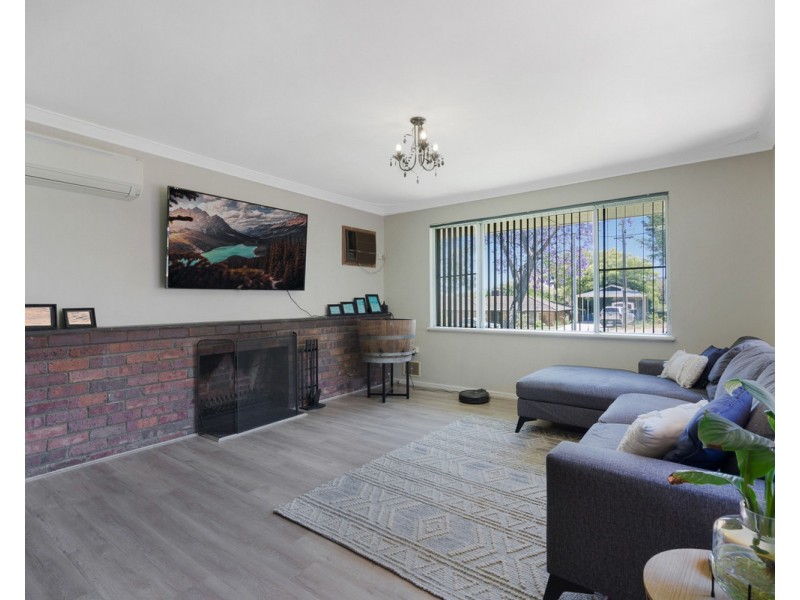 27 Martin Street, Kelmscott WA 6111