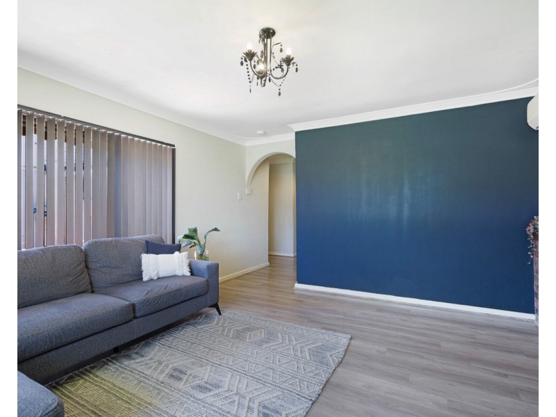 27 Martin Street, Kelmscott WA 6111