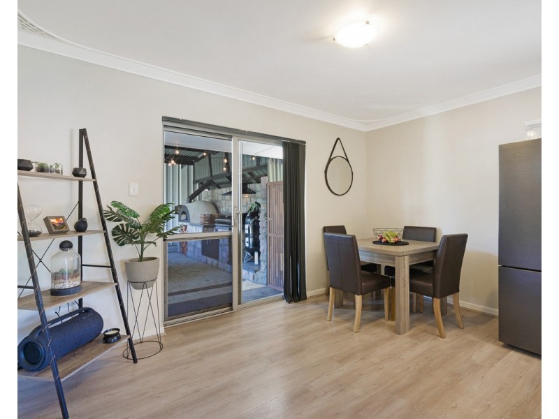 27 Martin Street, Kelmscott WA 6111