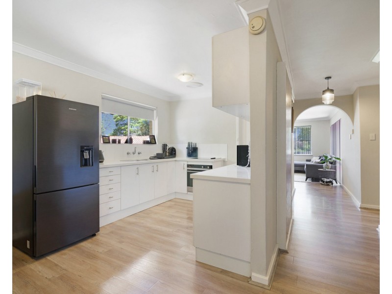 27 Martin Street, Kelmscott WA 6111