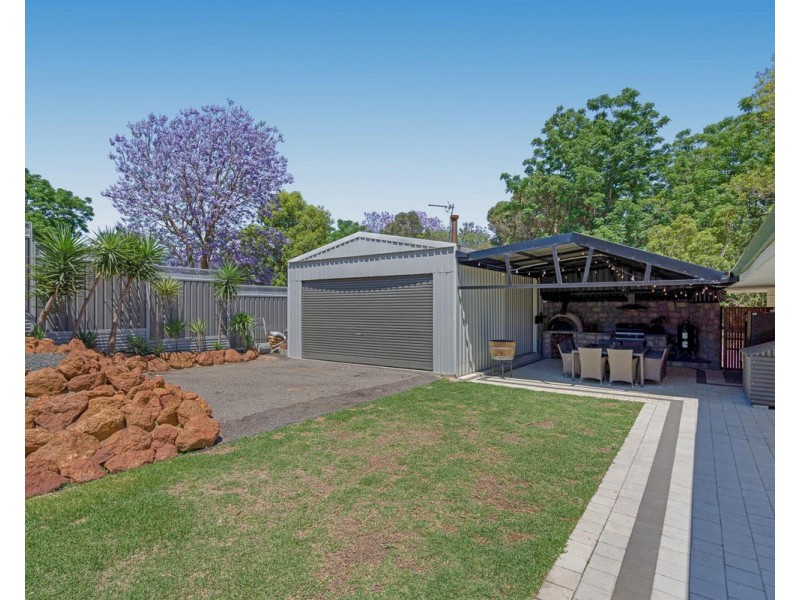 27 Martin Street, Kelmscott WA 6111