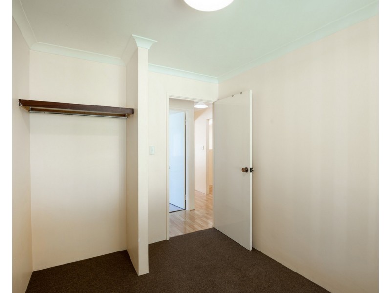 30 Chisholm Circle, Seville Grove WA 6112