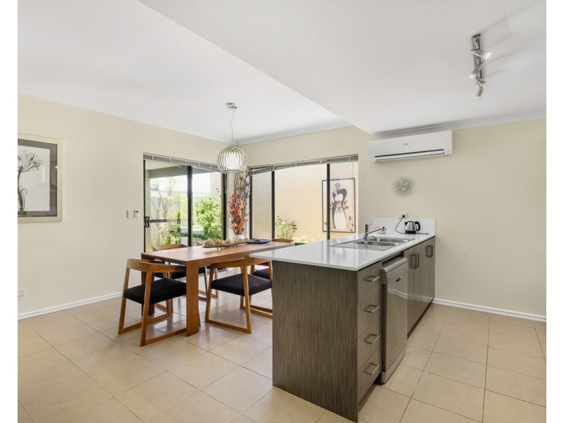 103C Amherst Road, Canning Vale WA 6155