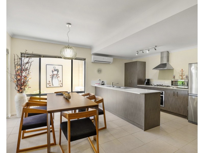 103C Amherst Road, Canning Vale WA 6155