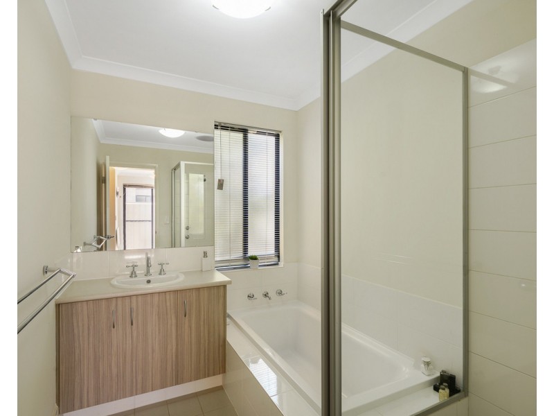 103C Amherst Road, Canning Vale WA 6155