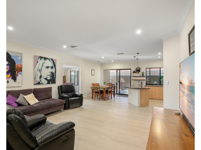 7 Satine Turn, Aveley WA 6069