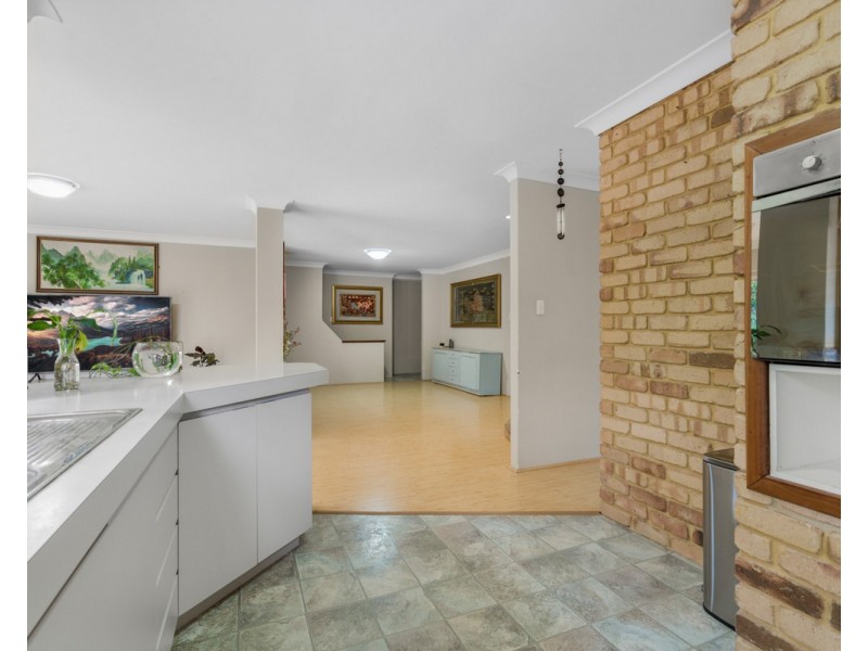 8 Wygonda Road, Roleystone WA 6111