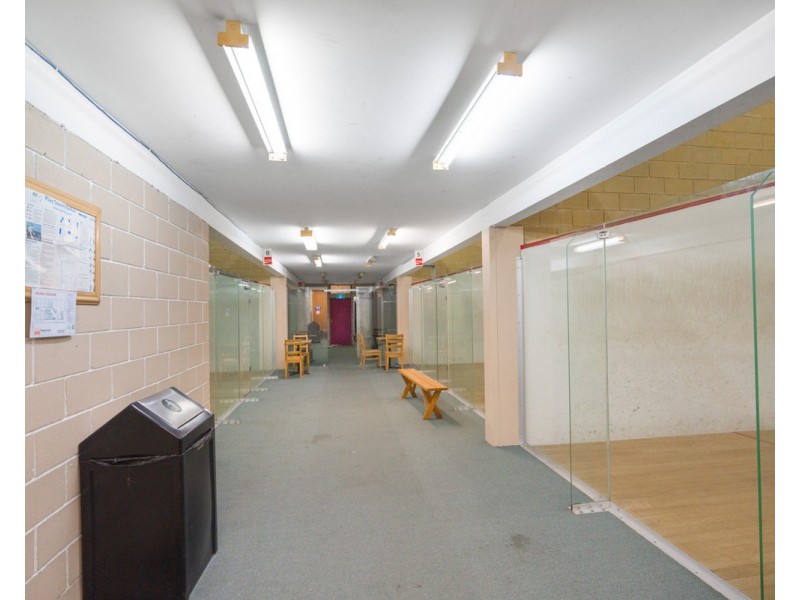 8 Wygonda Road, Roleystone WA 6111