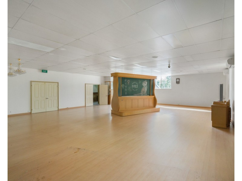 8 Wygonda Road, Roleystone WA 6111