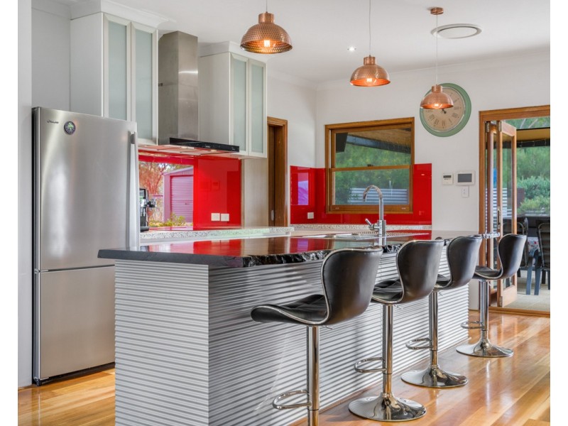 18 Paull View, Bedfordale WA 6112