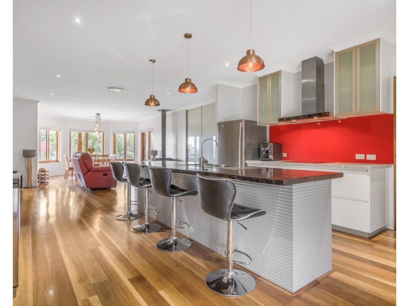 18 Paull View, Bedfordale WA 6112