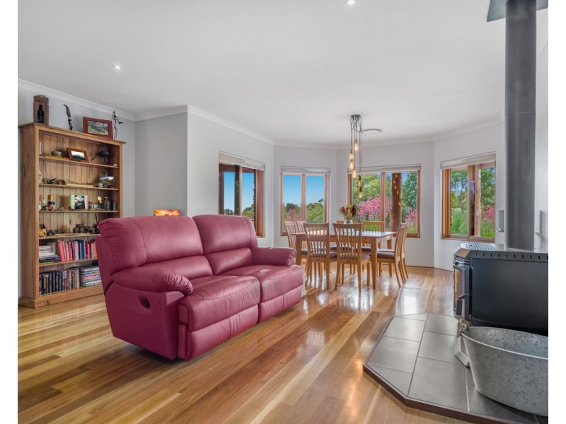 18 Paull View, Bedfordale WA 6112