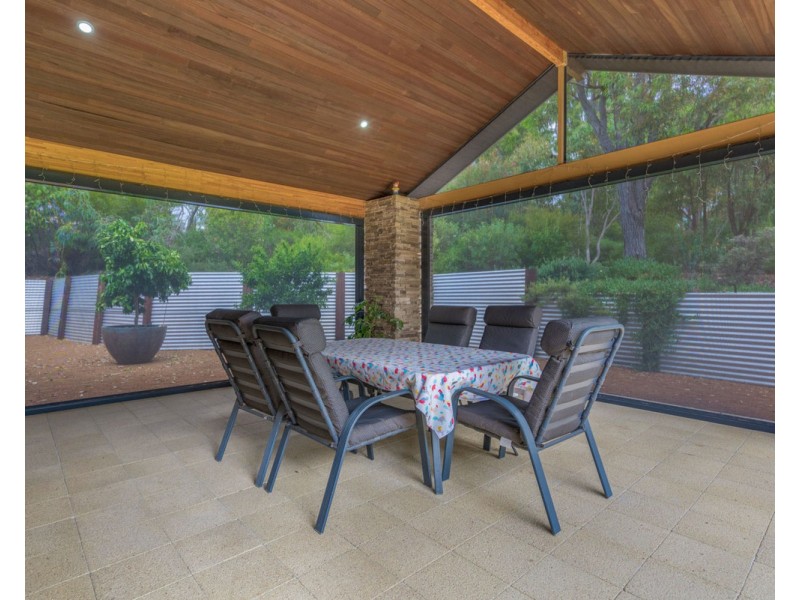 18 Paull View, Bedfordale WA 6112