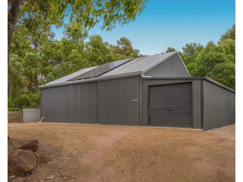 18 Paull View, Bedfordale WA 6112