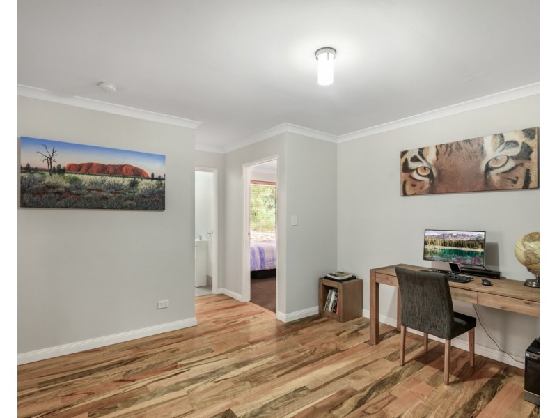 8 Devonleigh Street, Bedfordale WA 6112