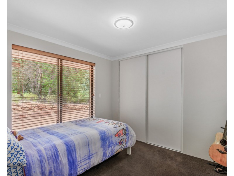 8 Devonleigh Street, Bedfordale WA 6112