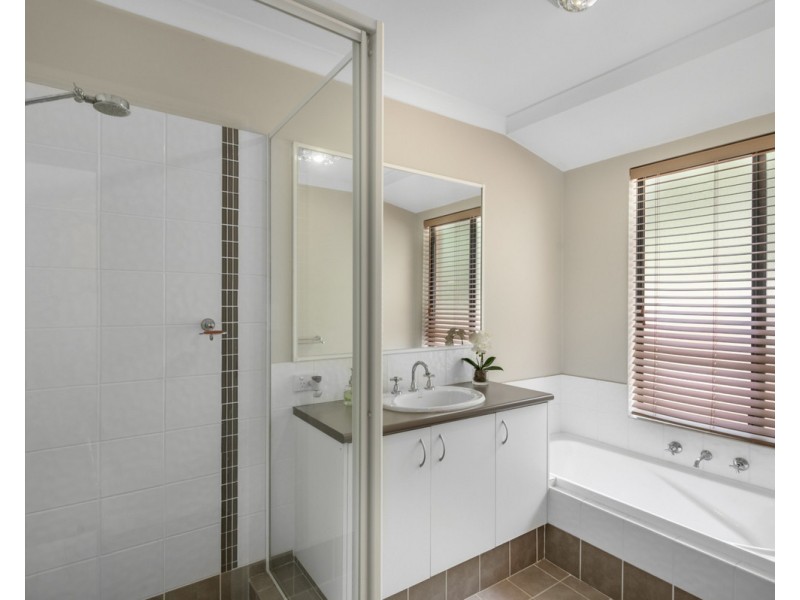 8 Devonleigh Street, Bedfordale WA 6112