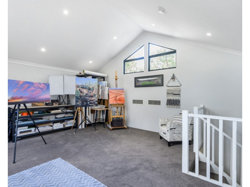 8 Devonleigh Street, Bedfordale WA 6112