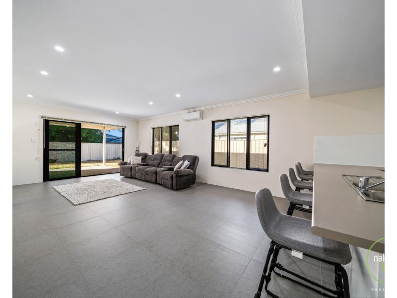 4/102 Astley Street, Gosnells WA 6110