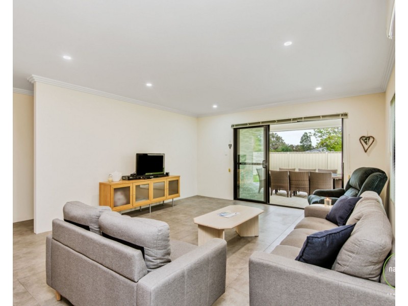 2/102 Astley Street, Gosnells WA 6110