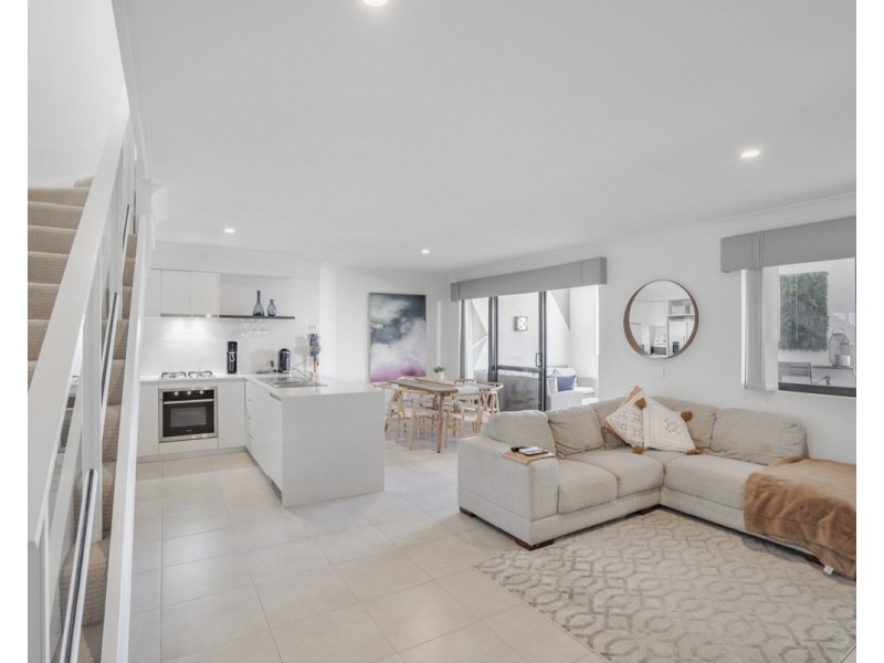 41/1 Glenariff Boulevard, Canning Vale WA 6155