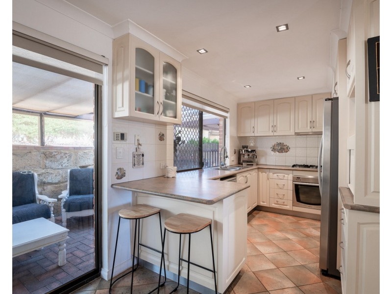 16/25 Canns Road, Bedfordale WA 6112